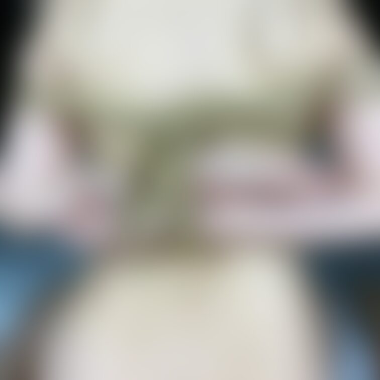 後ろ手アップと別角度からも📸👀