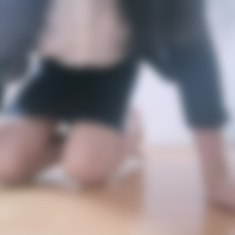 ※お貢ぎ限界顔出し版※
出勤前ストッキング履くところ