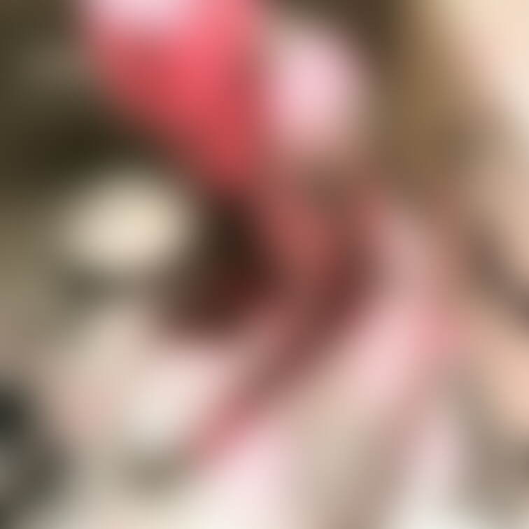 【美少女ペイントメッシー】
 可愛い女の子がペイント塗れになってくれました！何度も頭からペイントを被ってくれる姿は圧巻