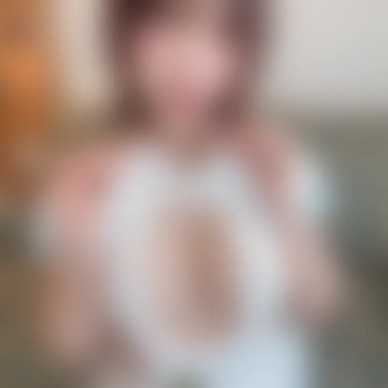 えっちに撮れてるかな...🤭
お顔に押し付けてもいいですか？