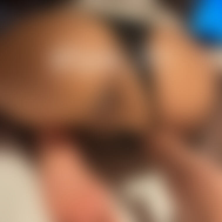 ぷにまんすぎていつも彼氏に遊ばれます🙄
足の裏と穴🩷