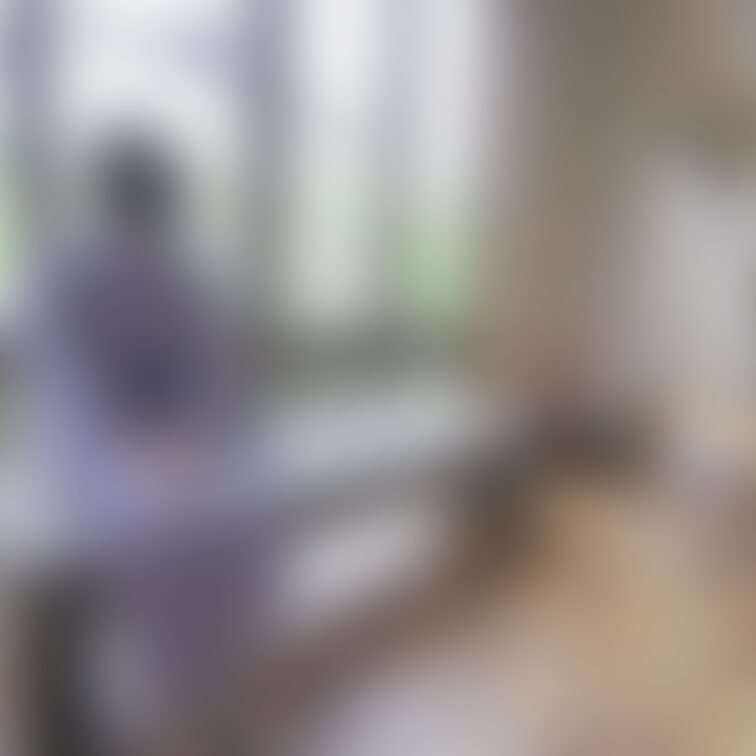私「ここ全裸で歩けるかなぁ？(ここ風通し良くてお風呂上がりに涼めて気持ち良ぃ☺️」