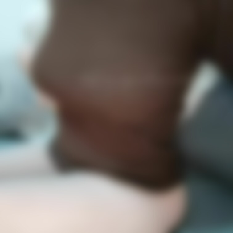 ノーブラおっぱいをニット越しにひたすらもみもみ...　1分11秒

ノーブラだとおっぱいのやわらかさが
すっごいわ