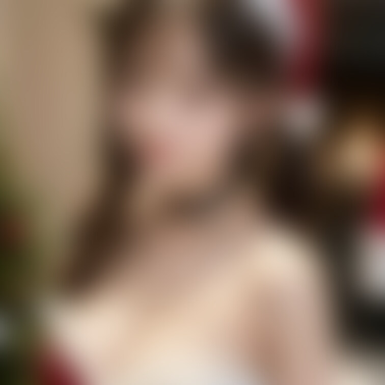 [December 22, 2024 part10]
サンタコスだよ🥰💝
写真80枚あるの🤗💓
いっぱいあるからお