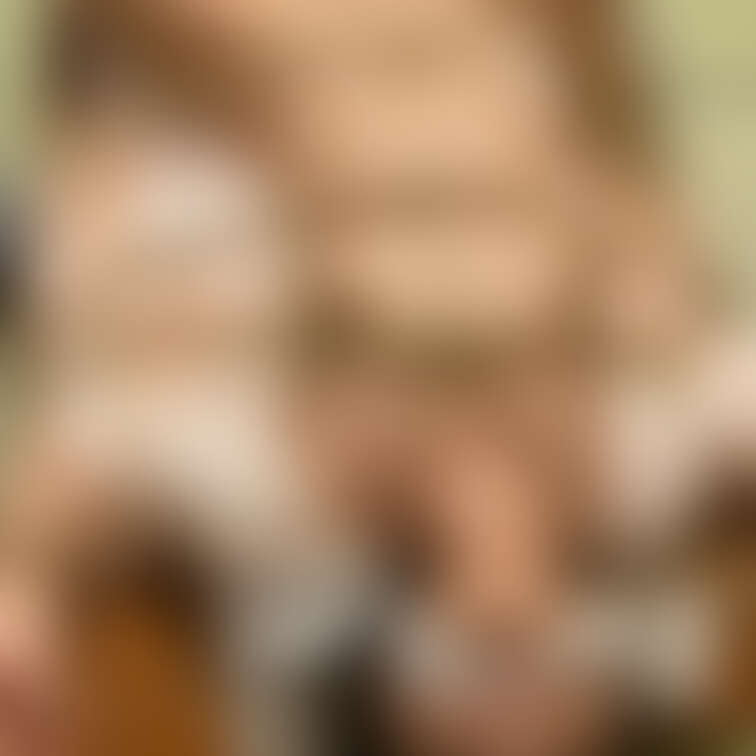 テーブル縛りシリーズ。　猿轡と乳首に洗濯バサミ