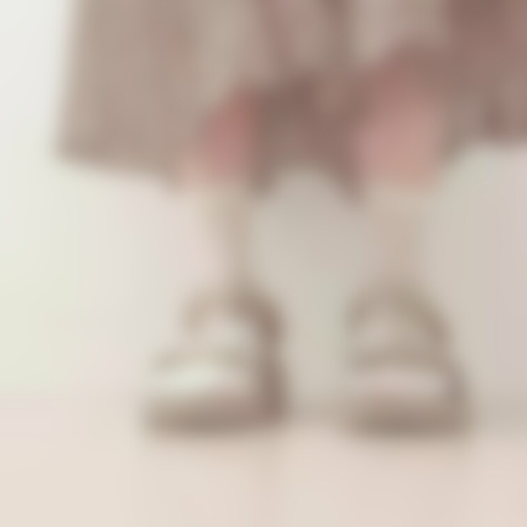 名前呼び「ユウ」
靴下&サンダル〜素足
5分