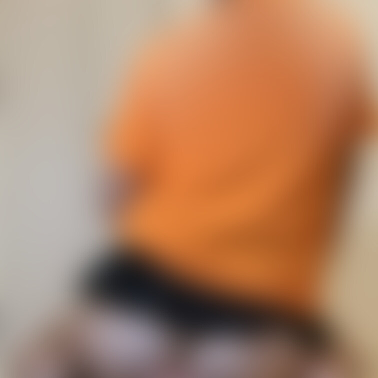 顔面騎乗