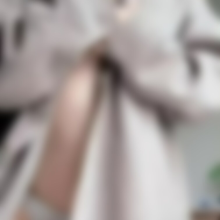 自然光で、上着だけ羽織っておっぱいどあっぷで写ってる1分ほどの動画です🥰