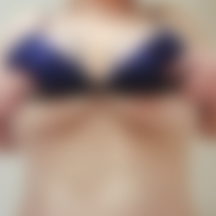 下乳チラ(   ˙꒳¯  )