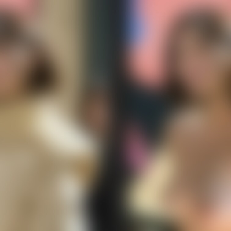 着衣と脱衣を並べた画像です 画像№1389