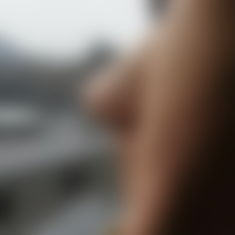 露天風呂から
外に向かって全裸露出
誰か見て下さい！
雨だから誰も歩いていない