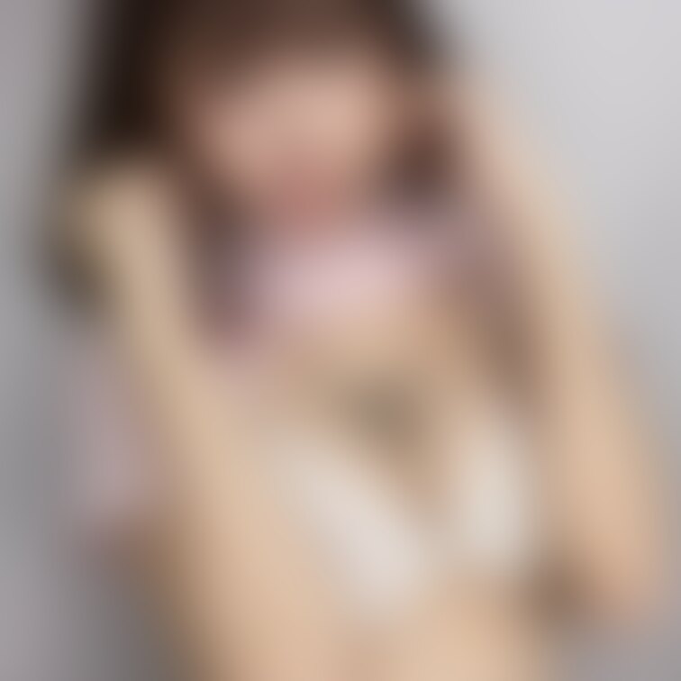 お世話になってます💓ririです🦂
今日はエチかわ透け透けナース服で大人配信します!
チェリー