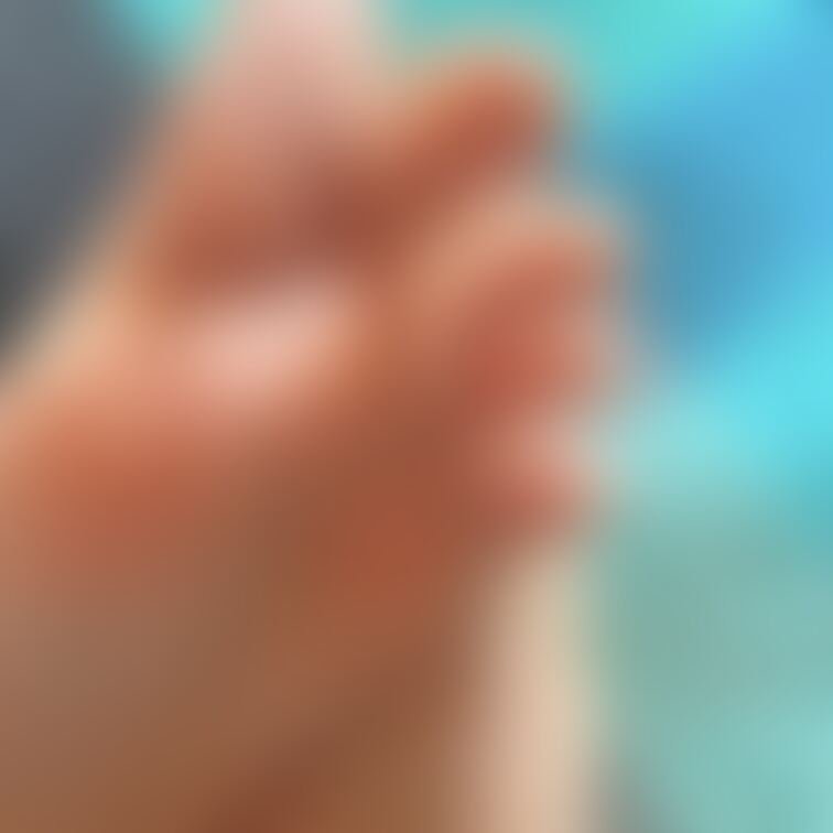 こんばんは、なほです🦶
GW中の平日ですが、連休の方もいらっしゃるのではないでしょうか。

連休なほは海に行ったり