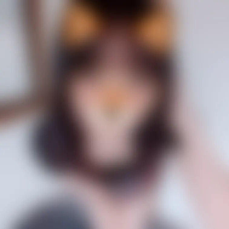 かがみおっぱい＆寄せおっぱい＆したちち🌟

触ってもいいんだよ？🦊