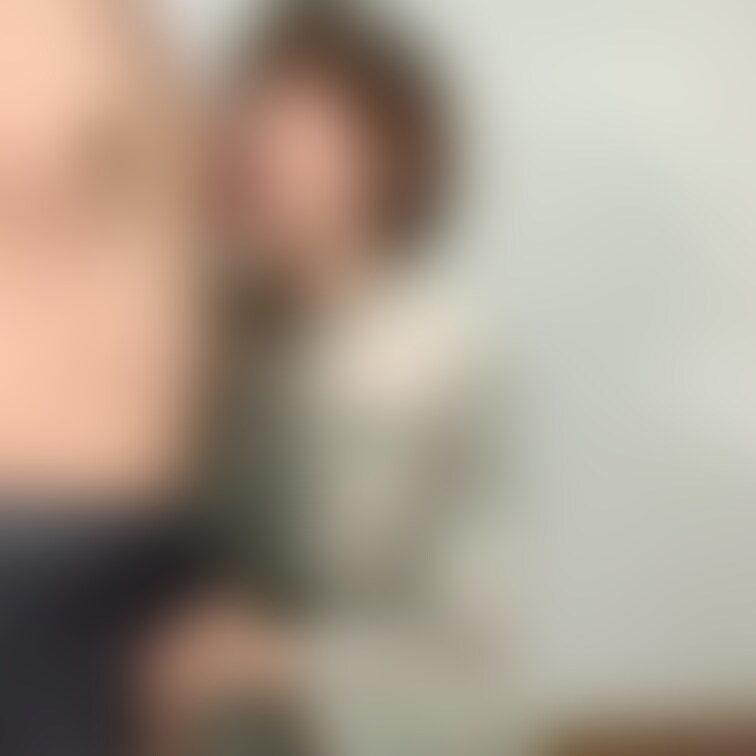 脱いだら美乳なんです！ゴールドプランで続きの動画を★
