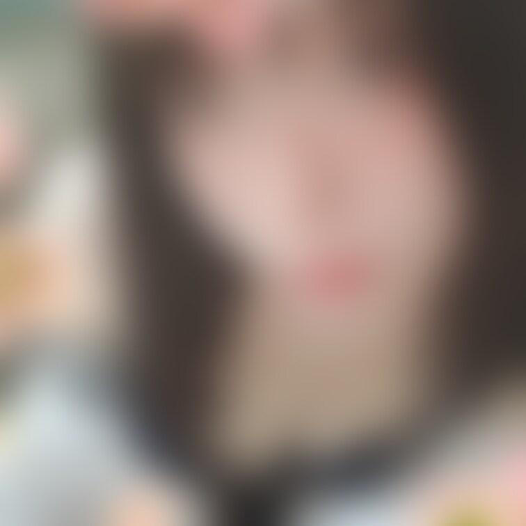 髪の毛をすこし黒く染めたの気づいたかな??( *>ω<*)/🌸