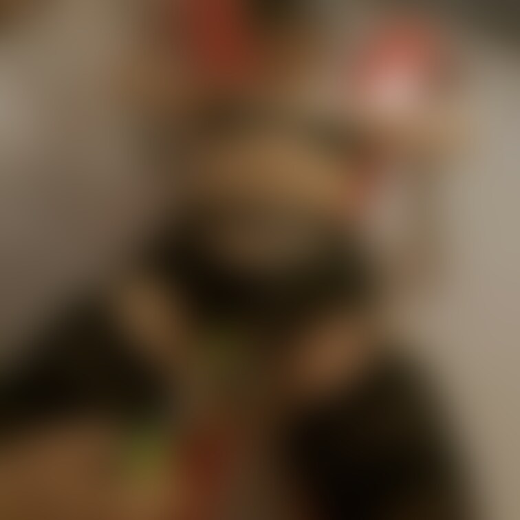 写真その2
前半でマシンガンで責めるとすぐに◯ンコからは本気汁が溢れ、◯ンコから床に滴り落ちるマン汁お見せできないのが