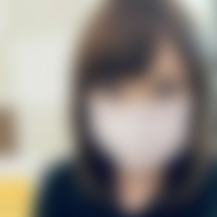髪を切りました❤️
似合うかな?笑
うれしくって、すぐにお○○○で撮っちゃった🥰笑
