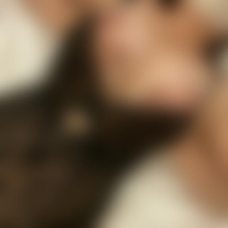奥様…スケベ乳輪は見えてませんよね⁉️ 
