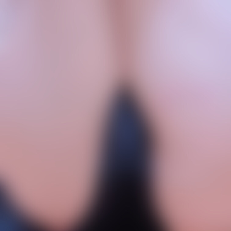 黒パン直履きしたらムニムニ🤭