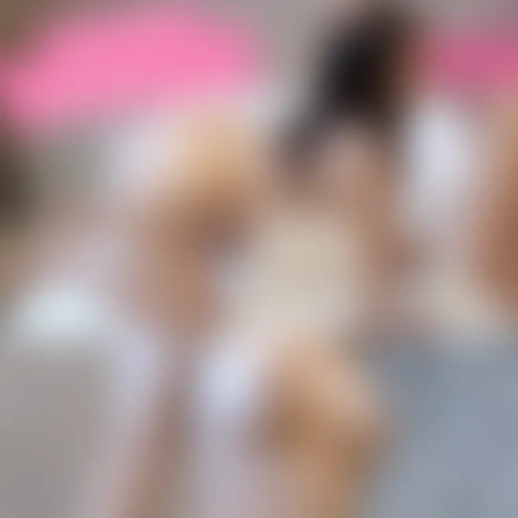 近日公開！！アイドルフェイスの爆乳美乳ちゃんをお楽しみに＾＾