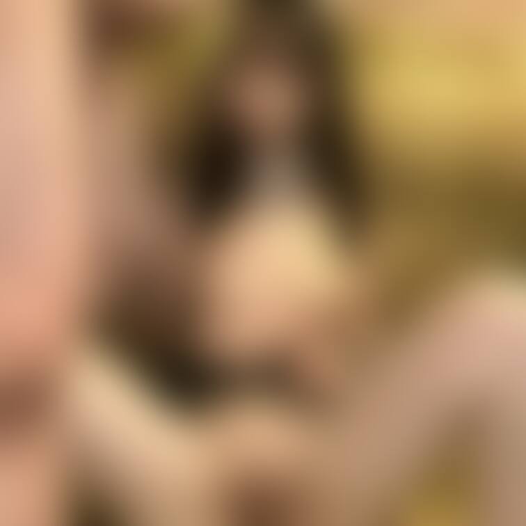 Xの続きです❤️初対面のおじさんの黒くておっきなおちんぽ。。こんなの挿れたらガバガバになっちゃう。。

💋直接連絡先