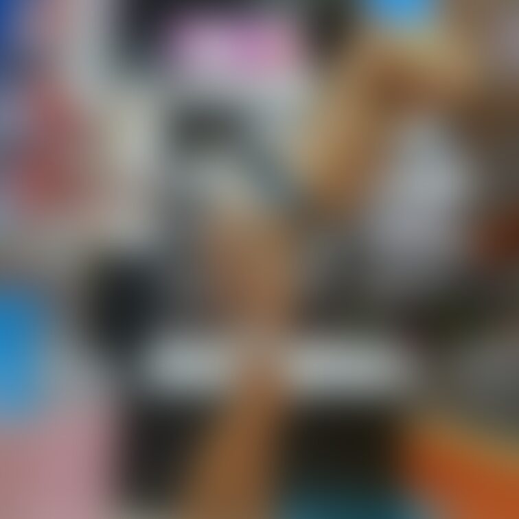 ブラとパンティも脱いじゃいました💕