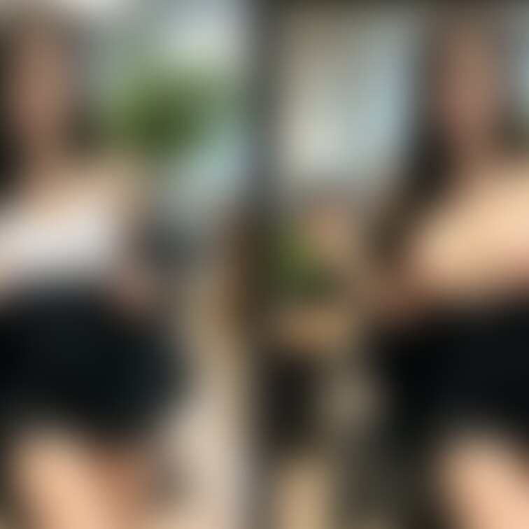 着衣と脱衣を並べた画像です。画像№245