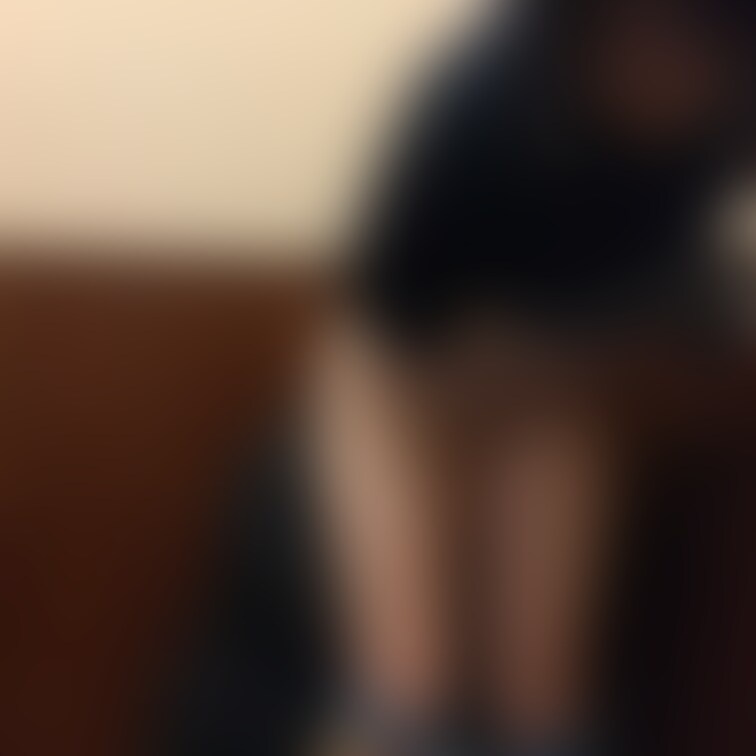 ネカフェでの悪友との情事をご覧下さい。