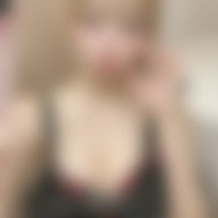おつかれさま♡
バレンタイン？アイドル？っぽいコスプレ♡
どうかな？