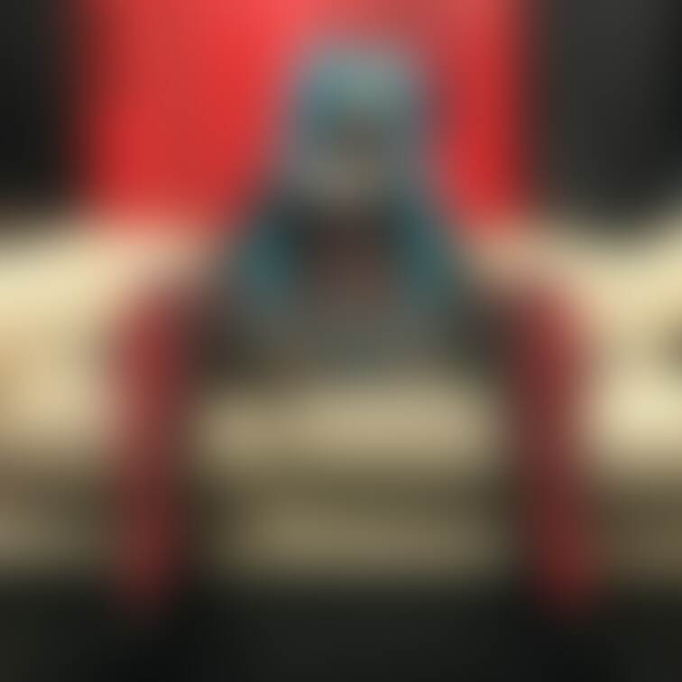 邪悪な初音ミクコスプレで女王様