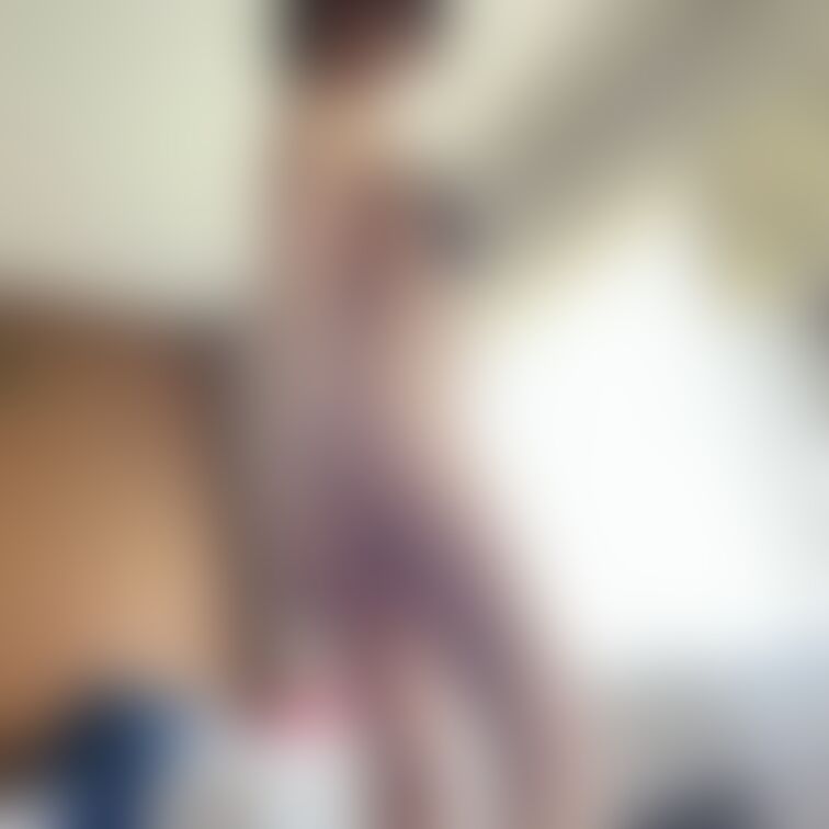こんな日は、、やっぱりぃ、、
プールか、、海、、だよね。。。