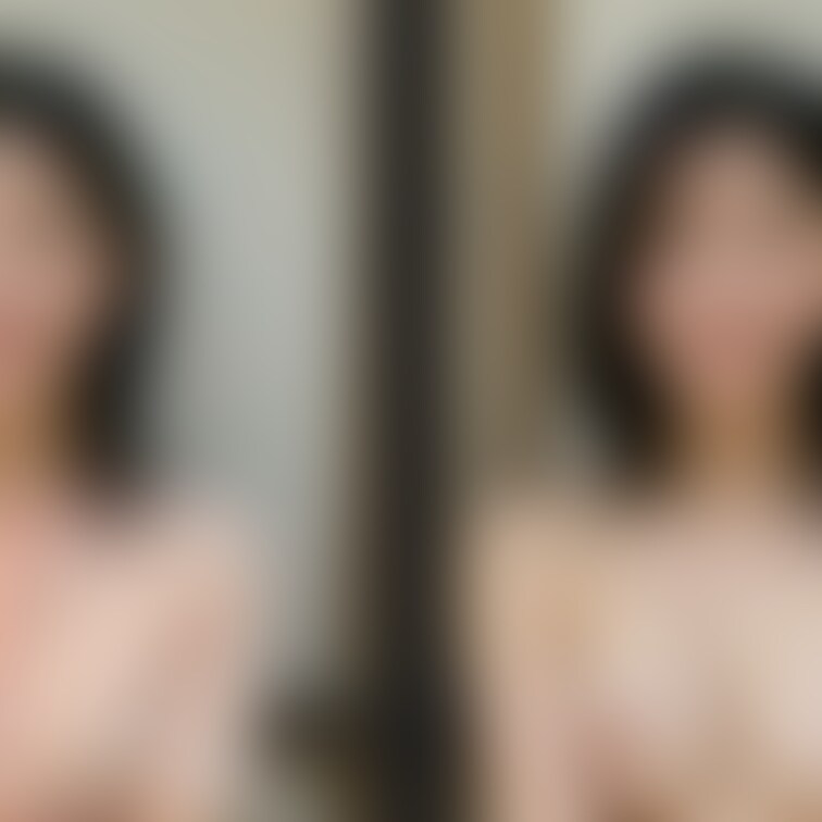 着衣と脱衣の並べた画像です    画像№1489