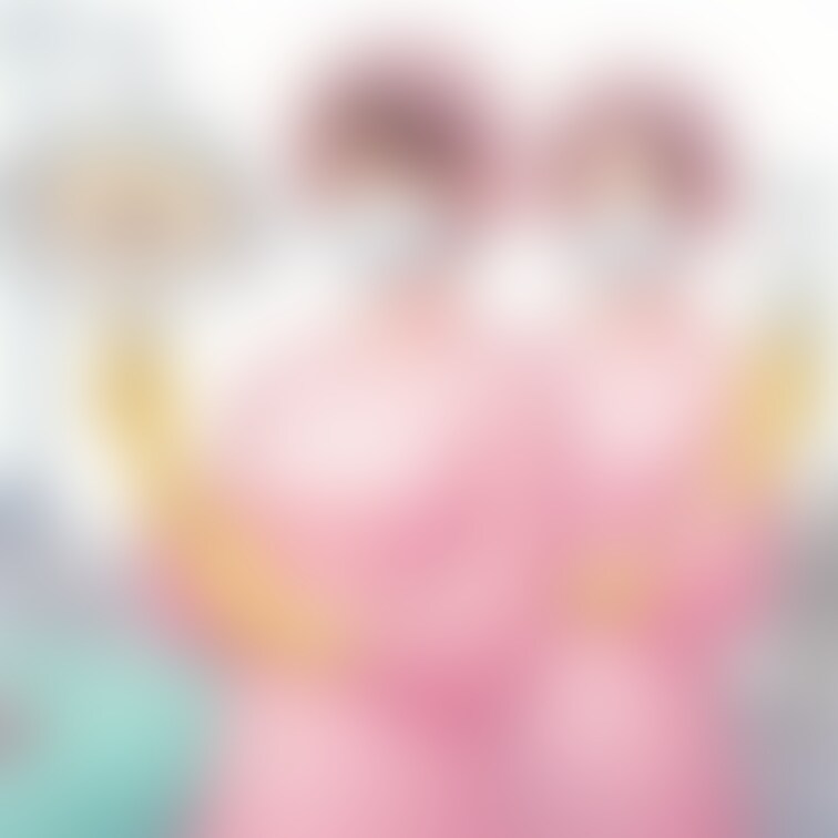 滅菌ガウンを着た歯科女医
