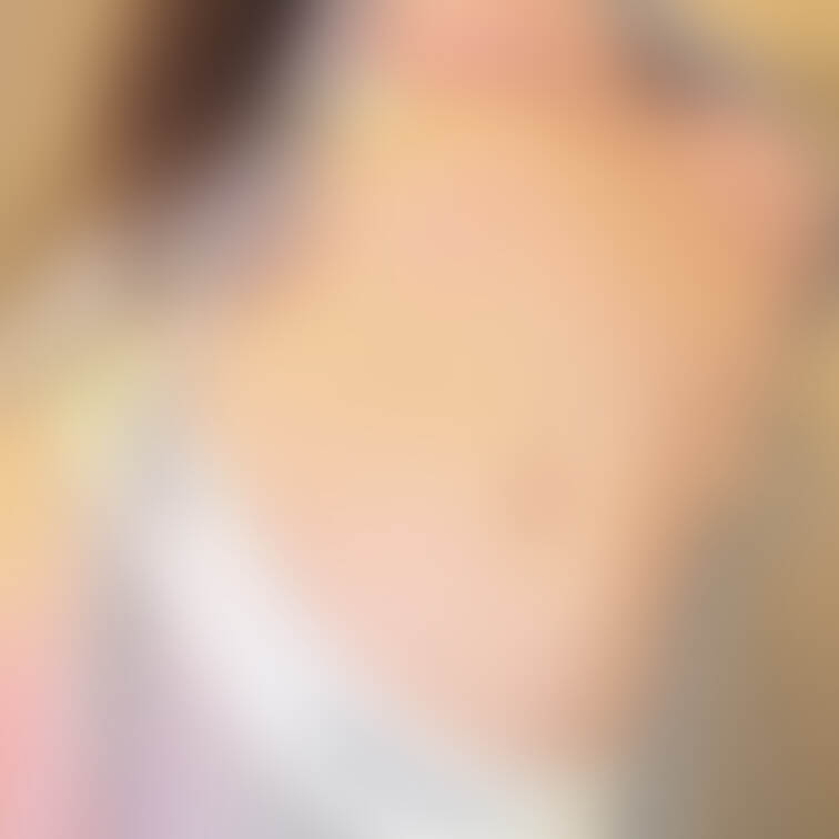 ノーブラ下乳…♡
下濡れてるの拡大しないで🥺