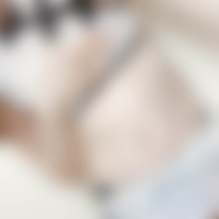 加工なし💕　レース　チラ見せがポイント