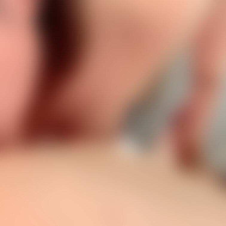 夜ごはん食べた後にホテルでお口セックス🏨💕
動画も撮りましたよ😎✨
今実は生理中なんですよね...。はやくま〇こでセ