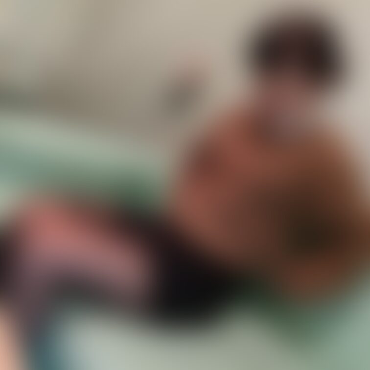 久々に夫婦だけでラブホ行ってきました。服の下はエロいの付けてましたがイマイチ嫁には刺さらなかったようです。動画はまた後日