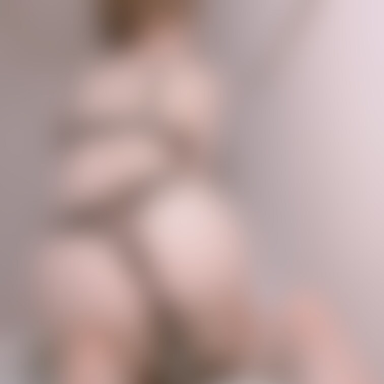 後ろから、いたすのが好きなはぐみ。
小豆色の乳首を責められるのが好きなはぐみ。
1人妄想に耽って、恥ずかしい丘を弄る