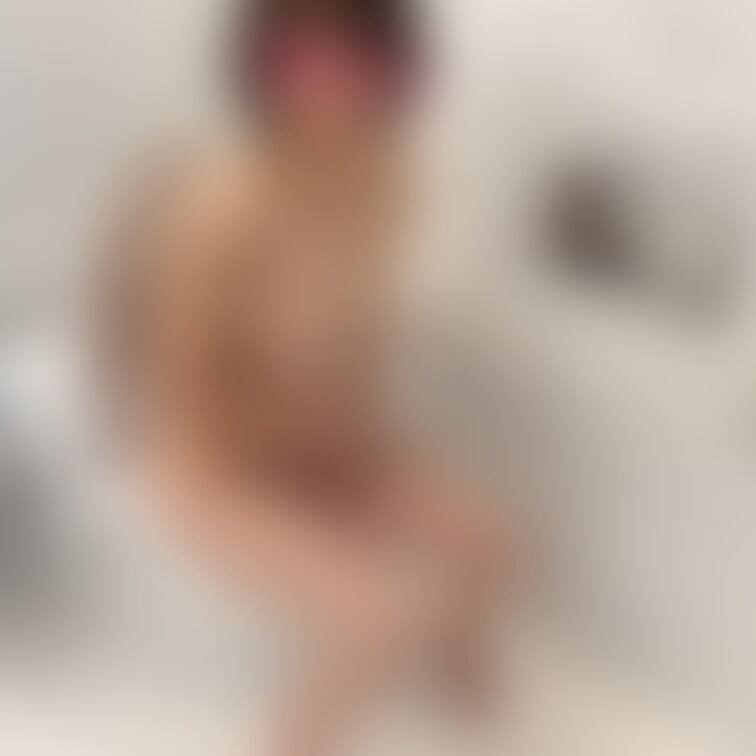 あっ❣️覗いたなぁ🤭www
あ〜あ💦おしっこするところ見られちゃった😍
