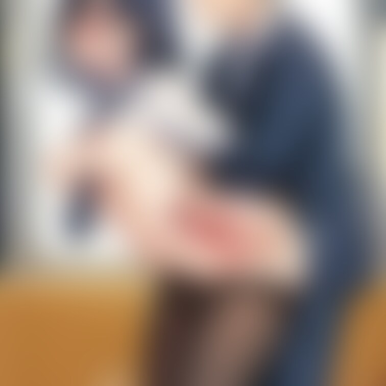 電車の中で黒ストッキングを脱がされて中出しされた美女の子宮断面図