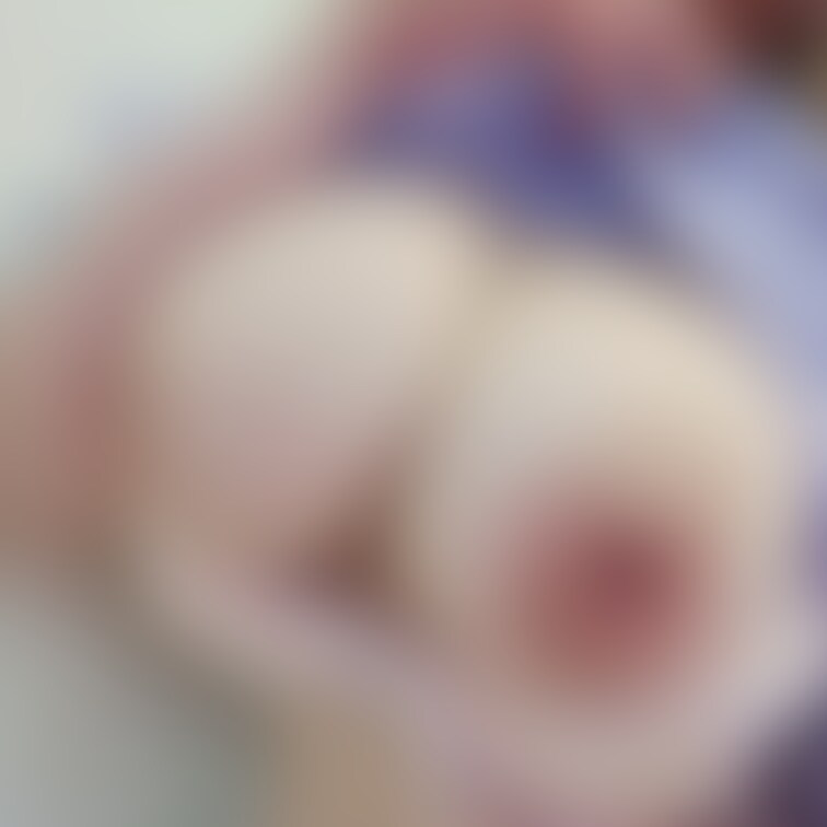 隣で人の赤ちゃんで寝ているのに…
よかったらコメントいただけると嬉しいです♪