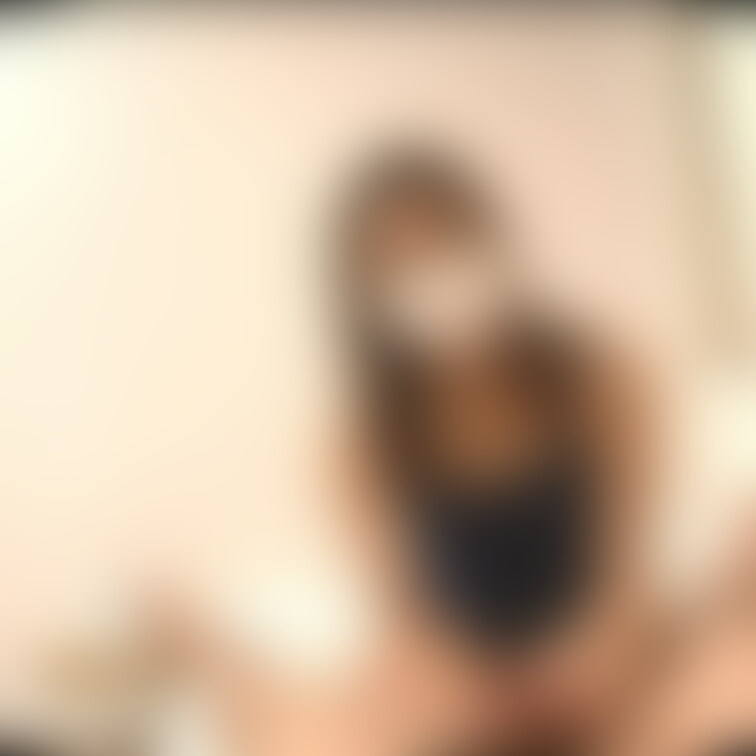 「ここ、大きくなってます笑❤︎お汁がいっぱい出てます❤︎もうけっこうカチカチ❤お客様のおちんちんカチカチです❤」