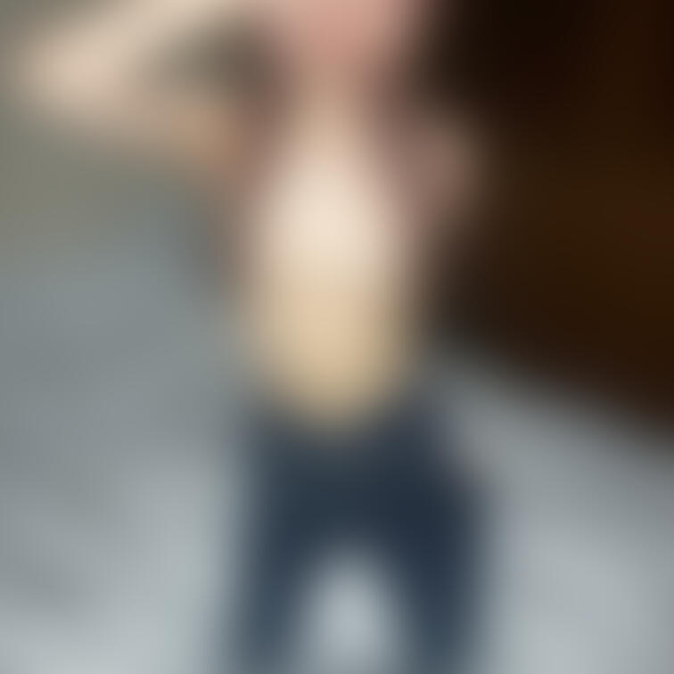 身長168センチのすらっとした足に細い身体でスキニーのとても似合う高級キャバ嬢ちゃん。
↓フル動画はこちらから