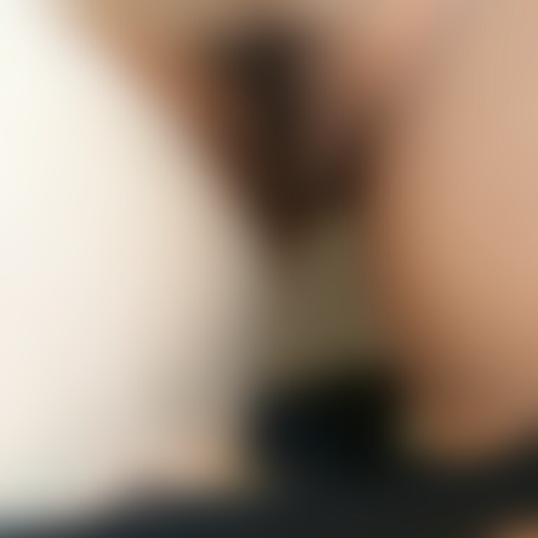 【華のNo.SEVENTEENちゃん】パンティ全部脱がせて、マン毛初公開💕この陰毛のうねりと、ツクツクの胡麻ちゃんがエロ