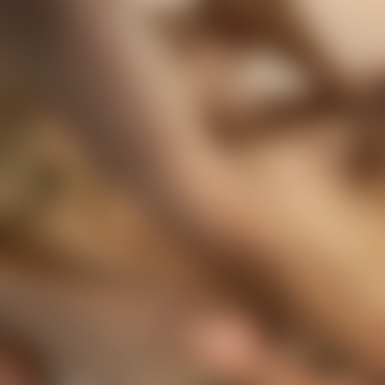 昨年2人目のNTRプレイ時の一枚。
挿入されている事実とか緊張と快感の入り混じった表情とか個人的に刺さるポイントは多々