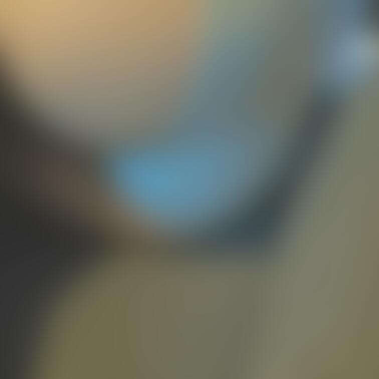 ソファでゴロっとしてる時のれみ🍑です🤤

一緒にゴロんする？
いいねで応援してもらえたら嬉しいです🥰