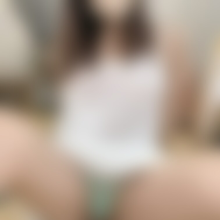 オープンに開いちゃった☺️💕えへ
しかもちょっとぷにって、なってるねー🥺
アップにして見ちゃダメだよ😘