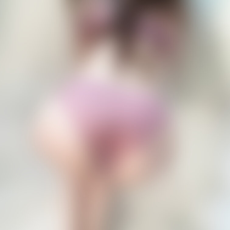 珍しく上の服脱いでいつものポーズ♡

今朝ツイートしたのとボツ画📸

髪の毛がわちゃわちゃになってたので
撮り