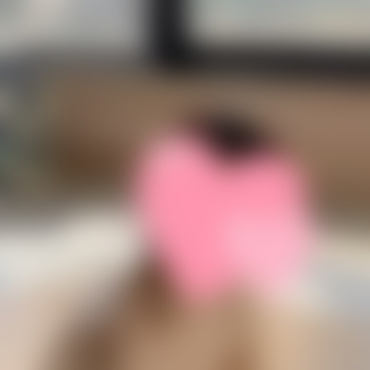 お風呂でのワンシーン🛁

有料版は短いだけど、お風呂で立ちバック動画💕
真下から撮影しています🙈
微かに揺れる貧